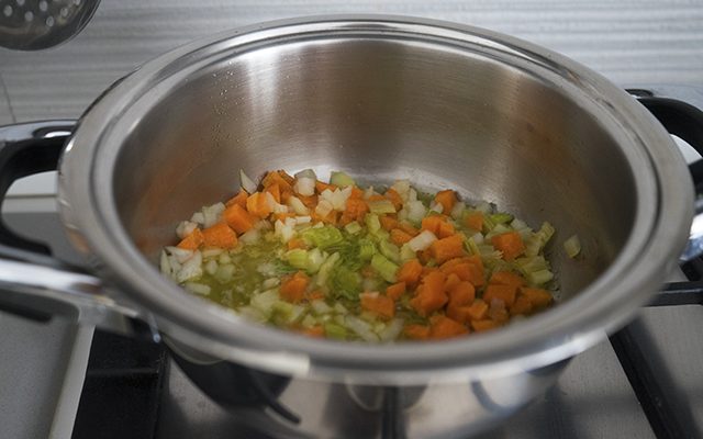 spoja-lorda-con-ragu-bianco-1